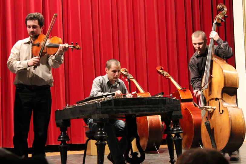 A Nagyvárad Táncegyüttes Zenekarának Ünnepi Koncertje